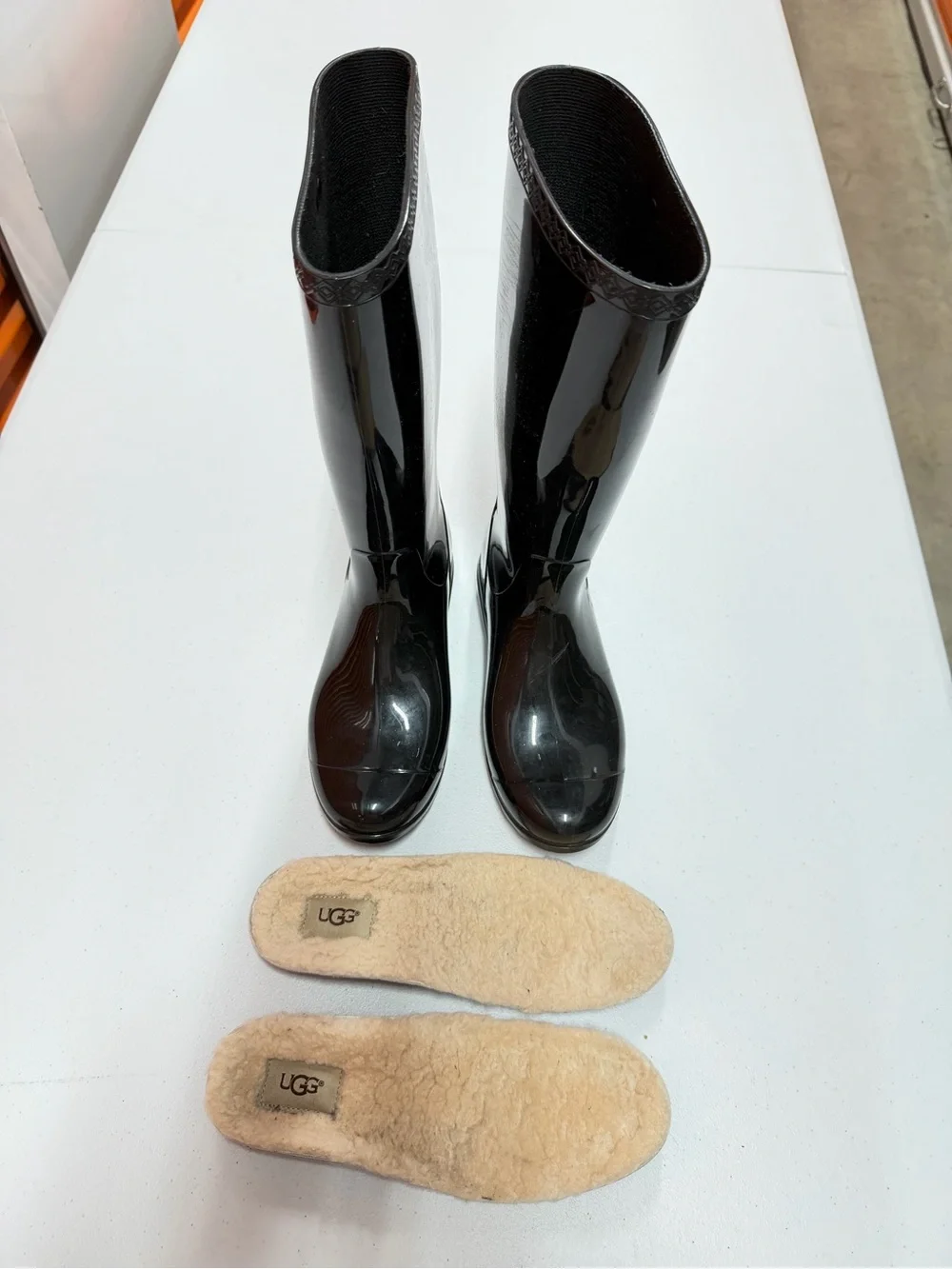 UGG Shaye Tall Glossy Black Waterproof Rain Boots Sheepskin Insoles 1012350